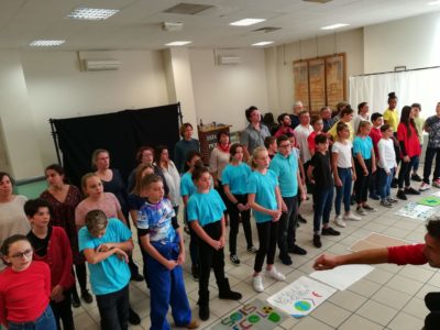 Les élèves de 5ème C joue dans une comédie musicale le samedi 16 novembre au Pôle culturel de Sorgues à 20h30