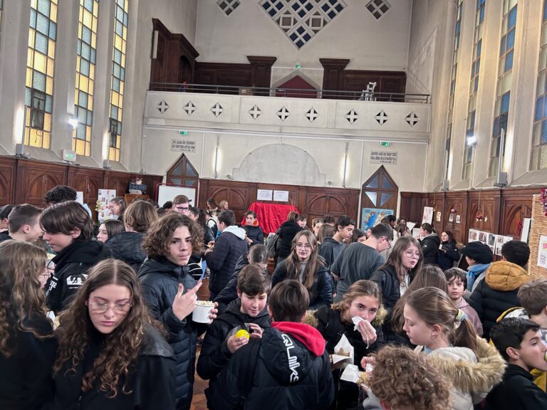 Marché de noël collège