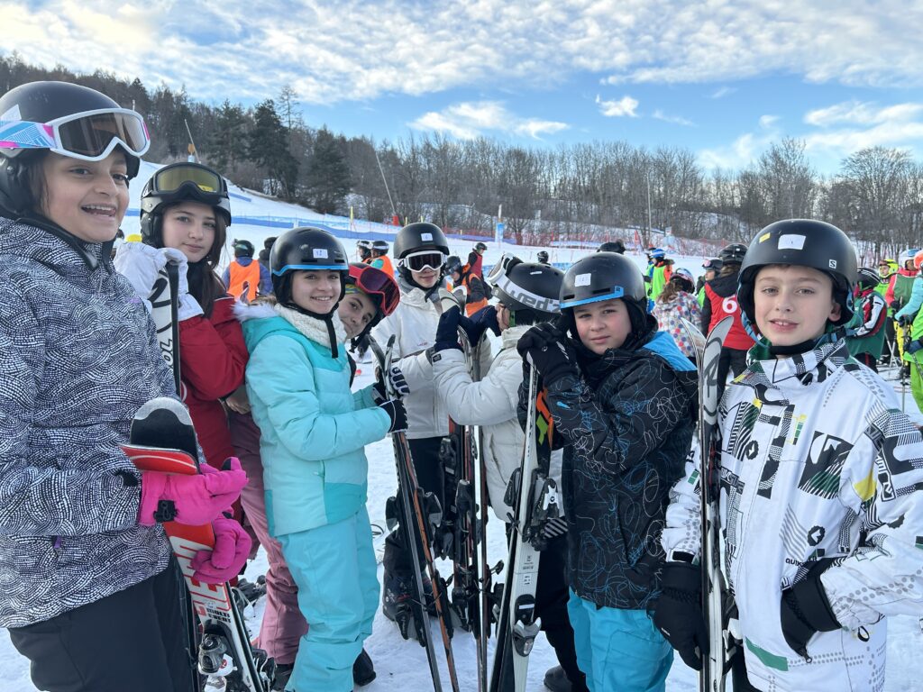 SKI